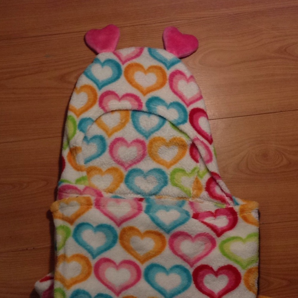 Rainbow heart wearable blanket with hood&pockets